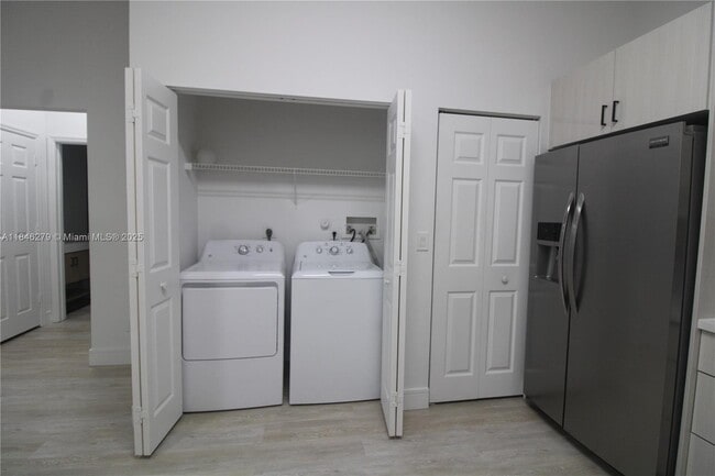 Building Photo - 16223 Emerald Cove Rd