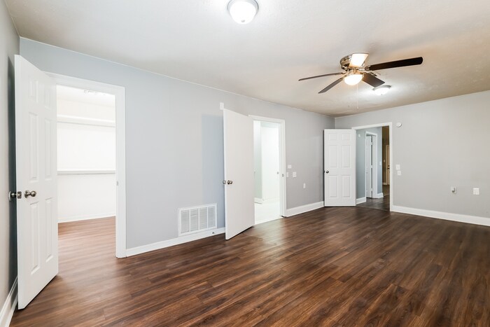 Building Photo - 1606 Edgewood Pl