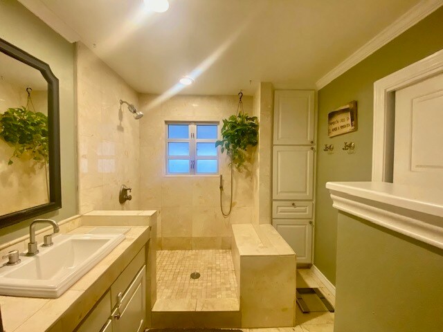 Building Photo - 3003 Birdwood Cir
