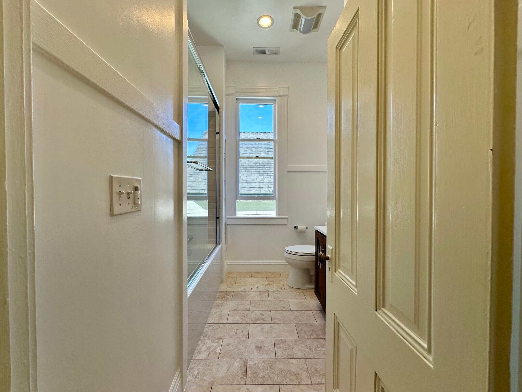 Building Photo - 817 Foothill Blvd