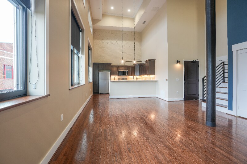 Building Photo - 1406 11th Ave