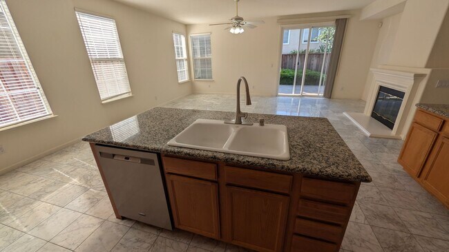 Building Photo - 4-Bedroom Danville Home in Quiet Cul-De-Sac | Prime Tassajara Location Top Schools