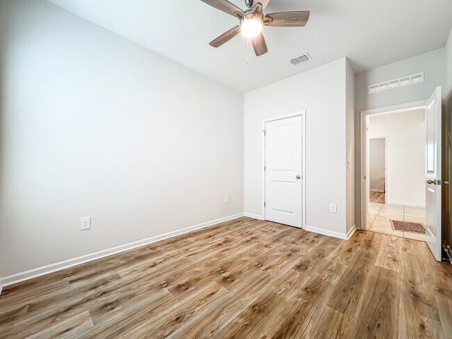 Building Photo - 4213 Keeson Cir