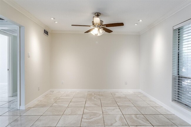 Building Photo - 5086 Matilda St