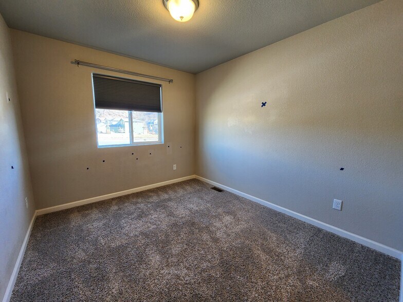 Building Photo - 2118 Birmingham Loop