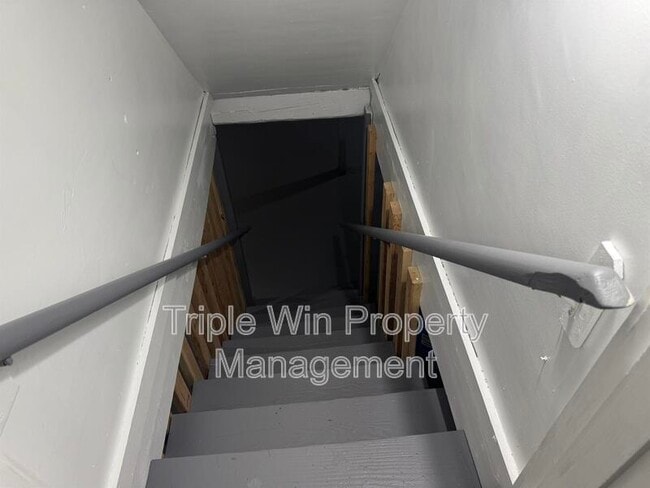 Building Photo - 424 Abston St