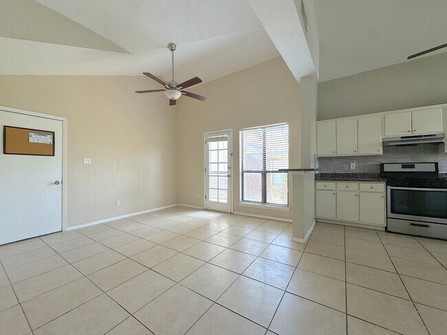 Building Photo - 1605 Cezanne Cir