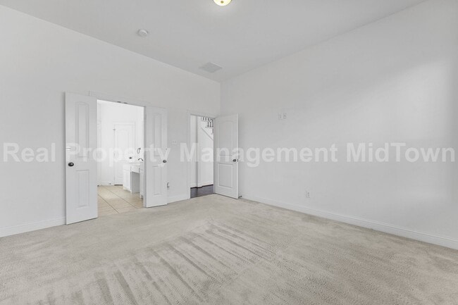 Building Photo - 4106 Horseshoe Ln