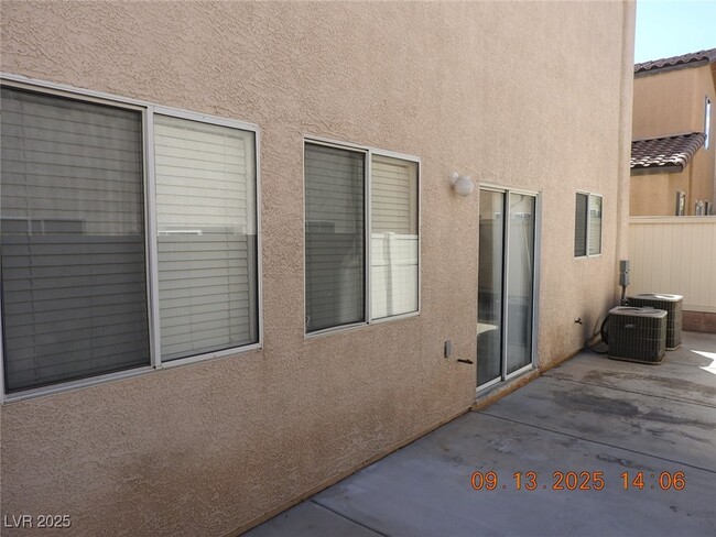 Building Photo - 9504 Havasu Canyon Ave