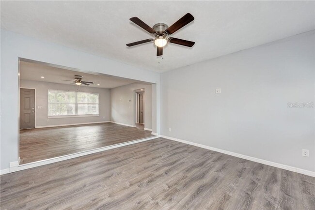 Building Photo - MOVE IN TO THIS SARASOTA HOME NOW WITH ZER...