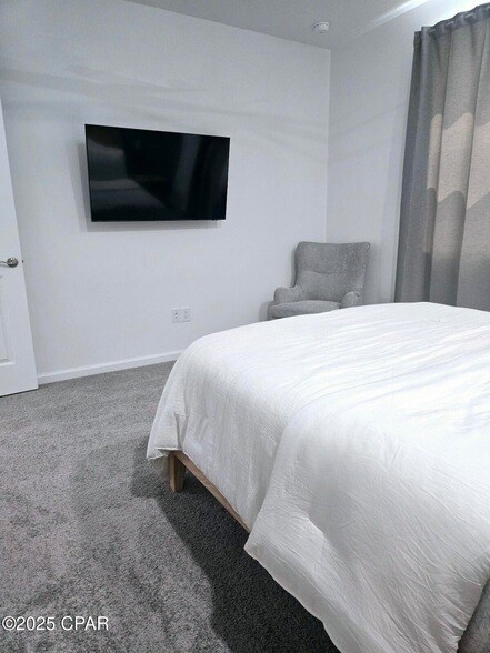 Building Photo - 8634 Sand dollar Dr