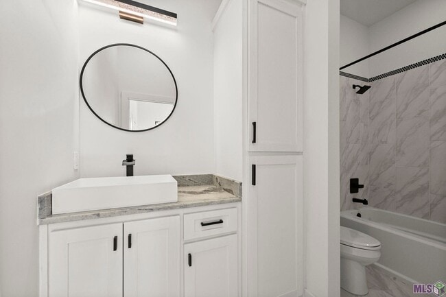 Building Photo - 9825 Fawn Vw Dr