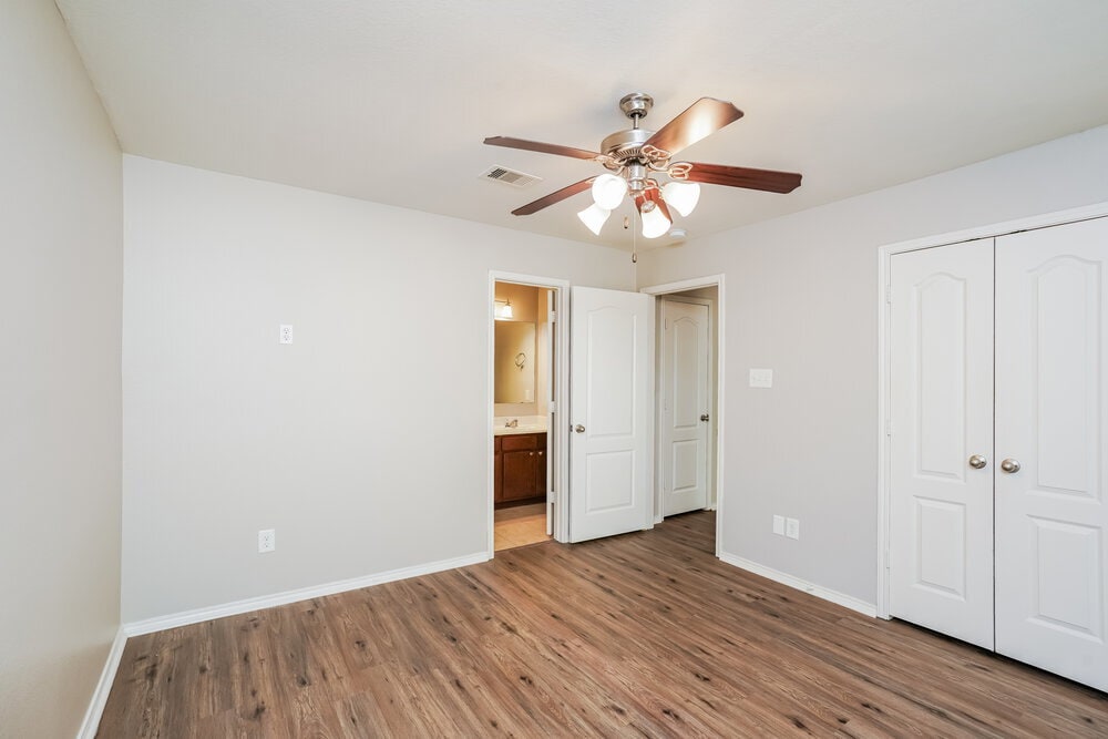 Building Photo - 9614 Brandon Rock Lane