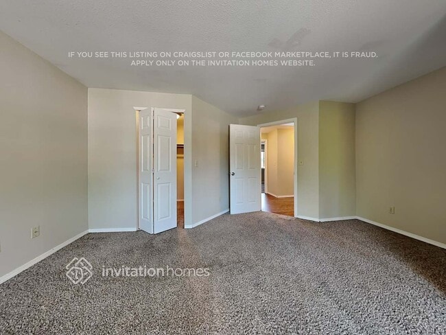 Building Photo - 833 SW 313th Ct