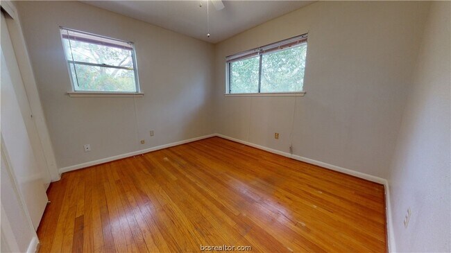 Building Photo - 1217 Westover St