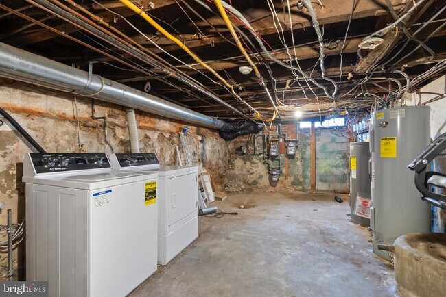 Building Photo - 626 Carpenter St