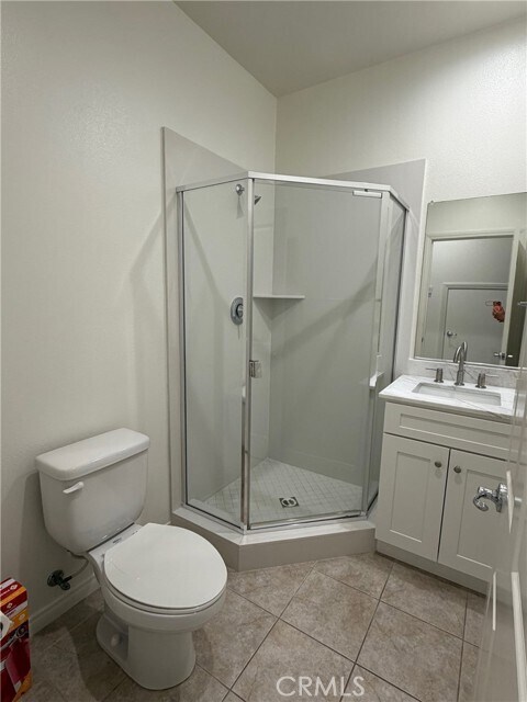 Building Photo - 33 Latitude
