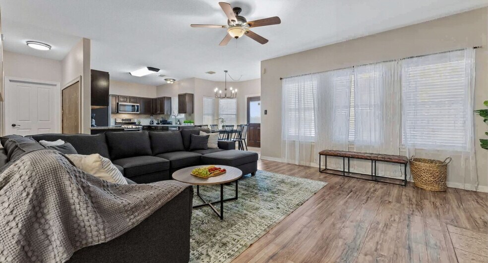 Building Photo - 14190 Brushwood-SI ID1514818P