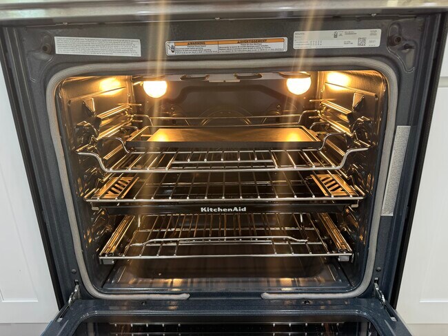 Building Photo - 3536 West Ave