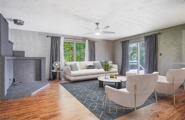 Building Photo - 321 Meadowbrook Ave