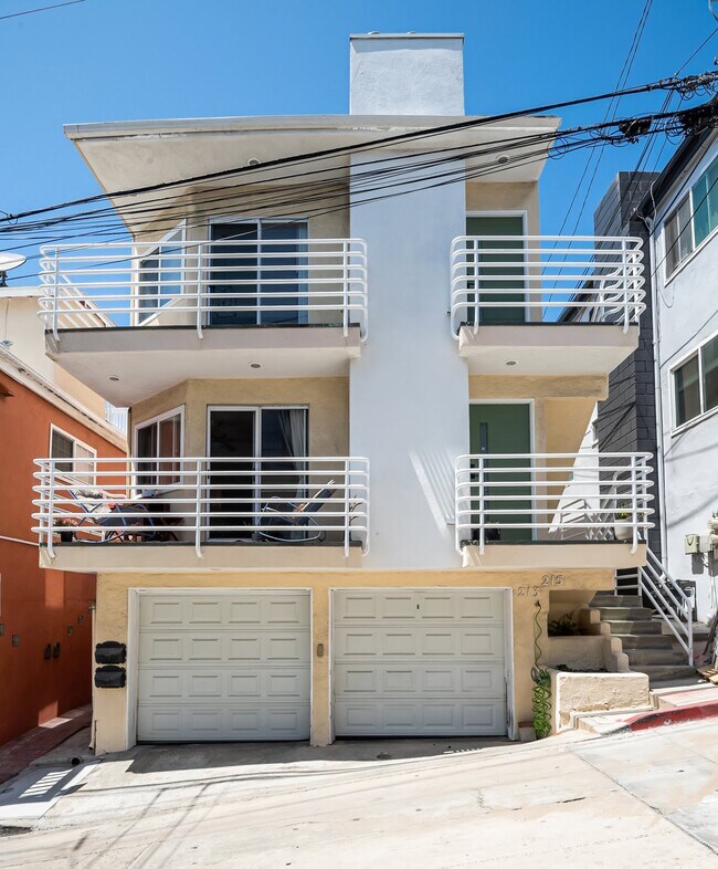 Building Photo - 213 Moonstone St