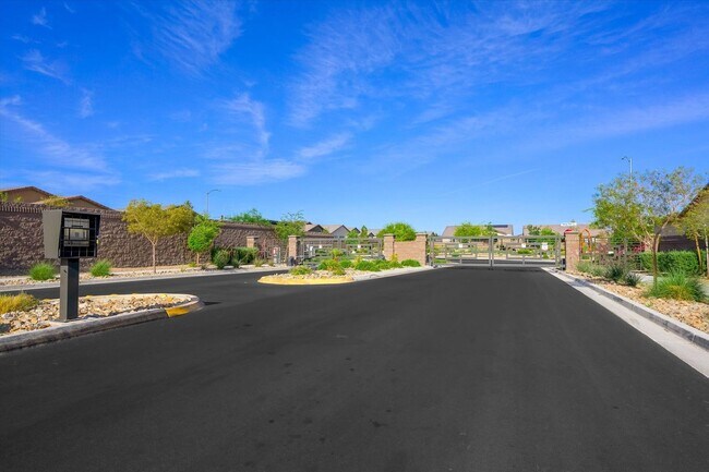 Building Photo - Upgragded 4-Bedroom Home with Casita in Gated Community