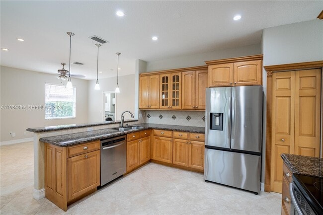 Building Photo - 17809 NW 16th St