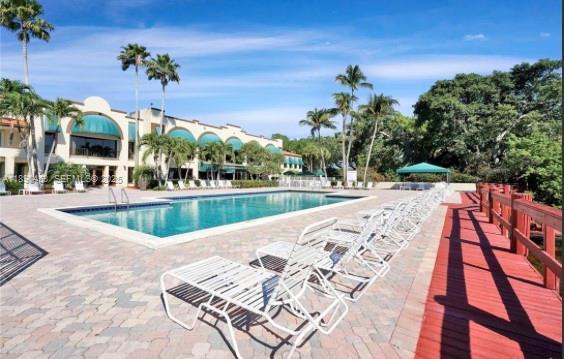 Building Photo - 1709 Whitehall Dr