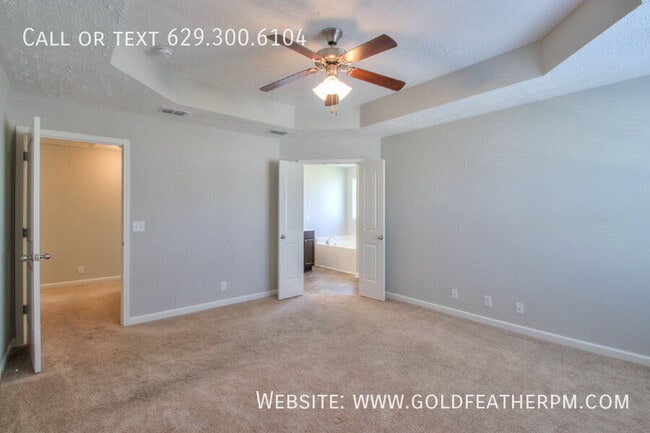 Building Photo - 3365 Tourmaline Dr