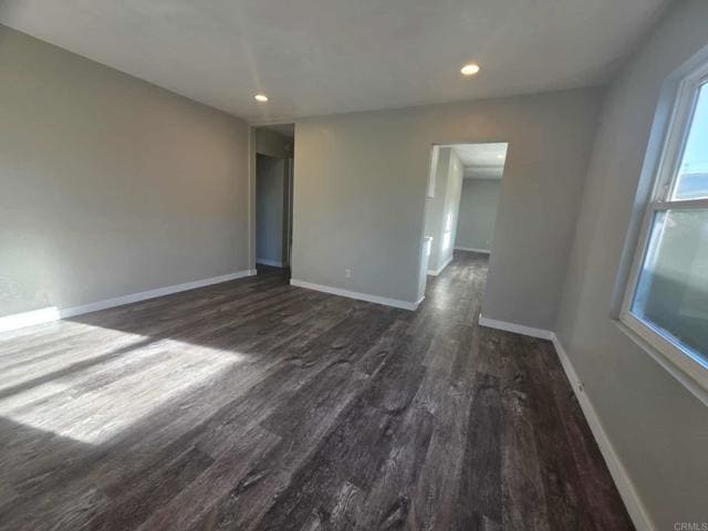 Building Photo - 2661 Commercial St