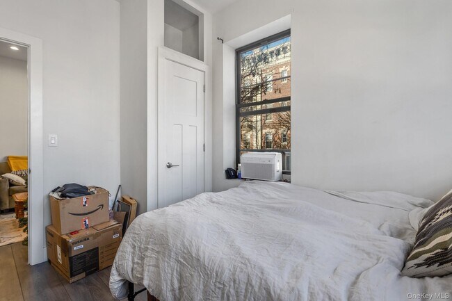 Building Photo - 68-51 Fresh Pond Rd