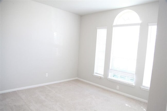 Building Photo - 11911 Di Mari Dr