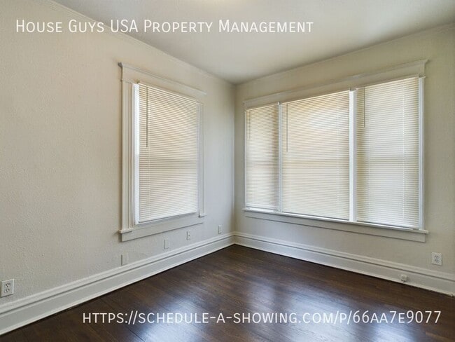 Building Photo - 3939 Troost Ave