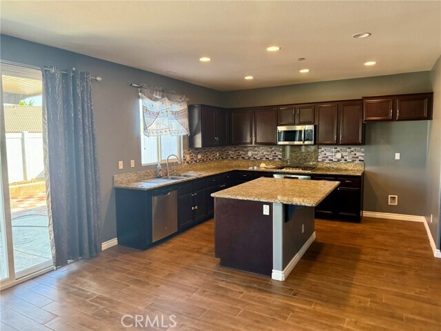 Building Photo - 26810 Sugarite Canyon Dr