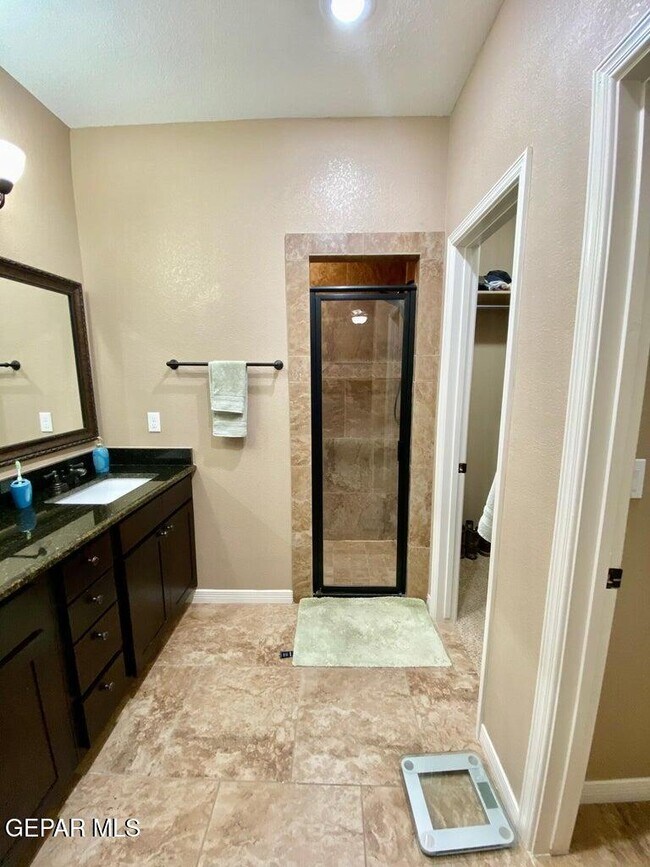 Building Photo - 11616 Grotto Bay Ct