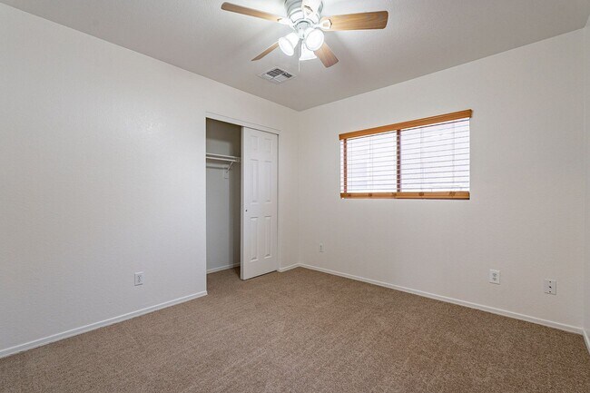 Building Photo - Spacious Oro Valley 4-Bedroom Rental with Modern Comforts