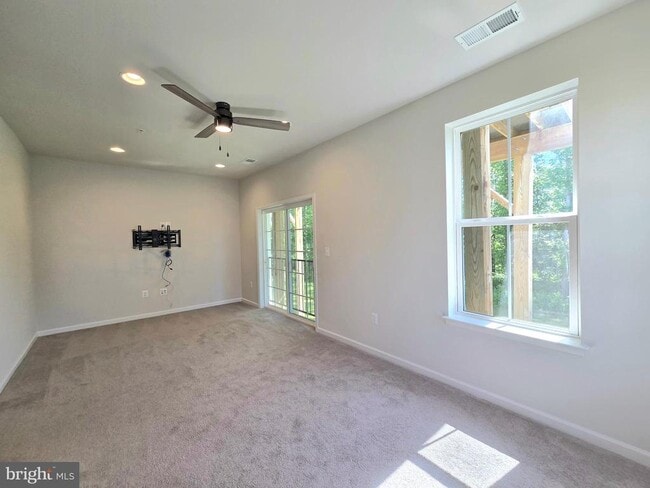 Building Photo - 13146 Dowdens Sta Wy