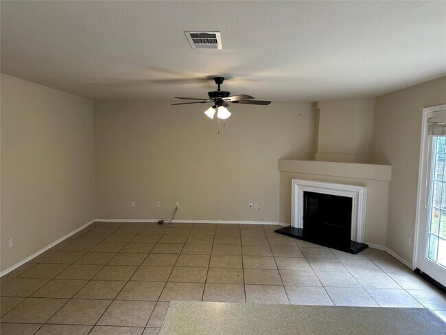 Building Photo - 1629 Balsam Way