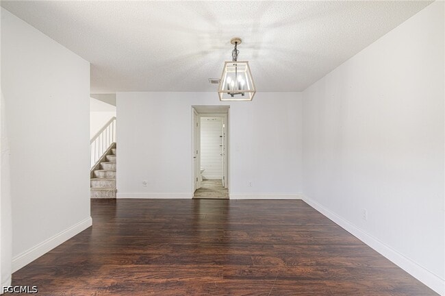 Building Photo - 1418 Park Shore Cir