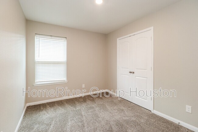 Building Photo - 22044 Angelico Dr