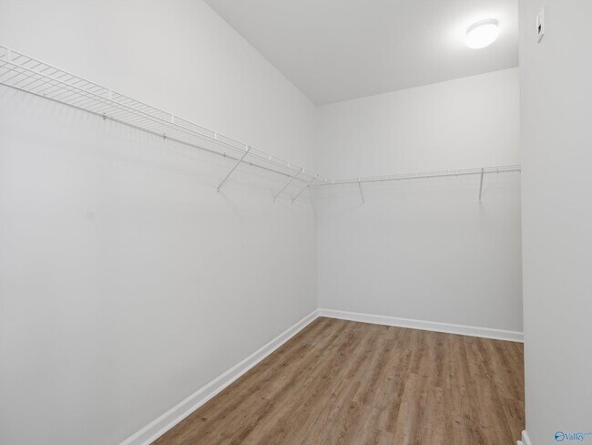 Building Photo - 122 Kretzer Ct