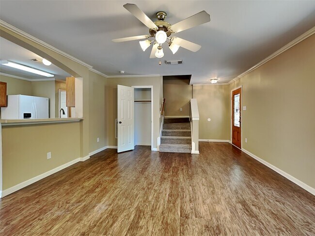 Building Photo - 13775 Running Bear Dr