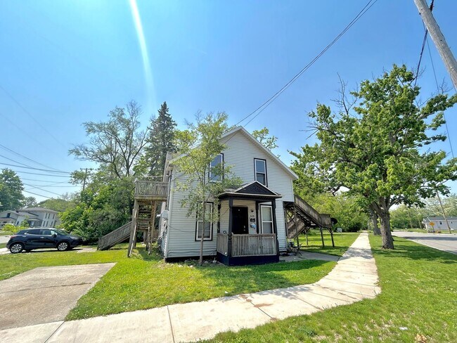 Primary Photo - 249 Orchard Ave