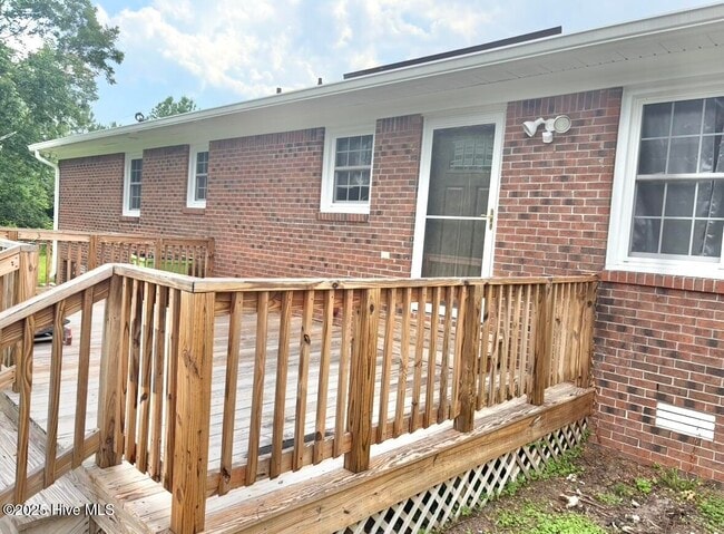 Building Photo - 2629 Streets Ferry Rd