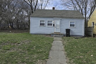 Building Photo - 2-Bedroom, 1-Bathroom Home – $1050/Month | Accepting Section 8