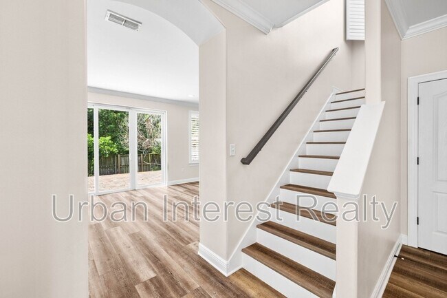 Building Photo - 164 Dominica Ct