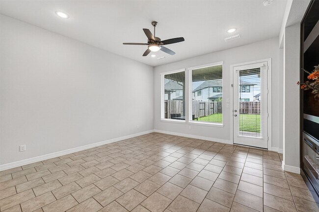 Building Photo - 6602 Albany Forest Ct