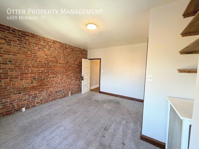 Building Photo - 4609 McKinley St