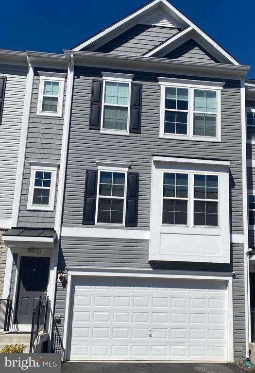 Building Photo - 24083 Gumspring Kiln Terrace