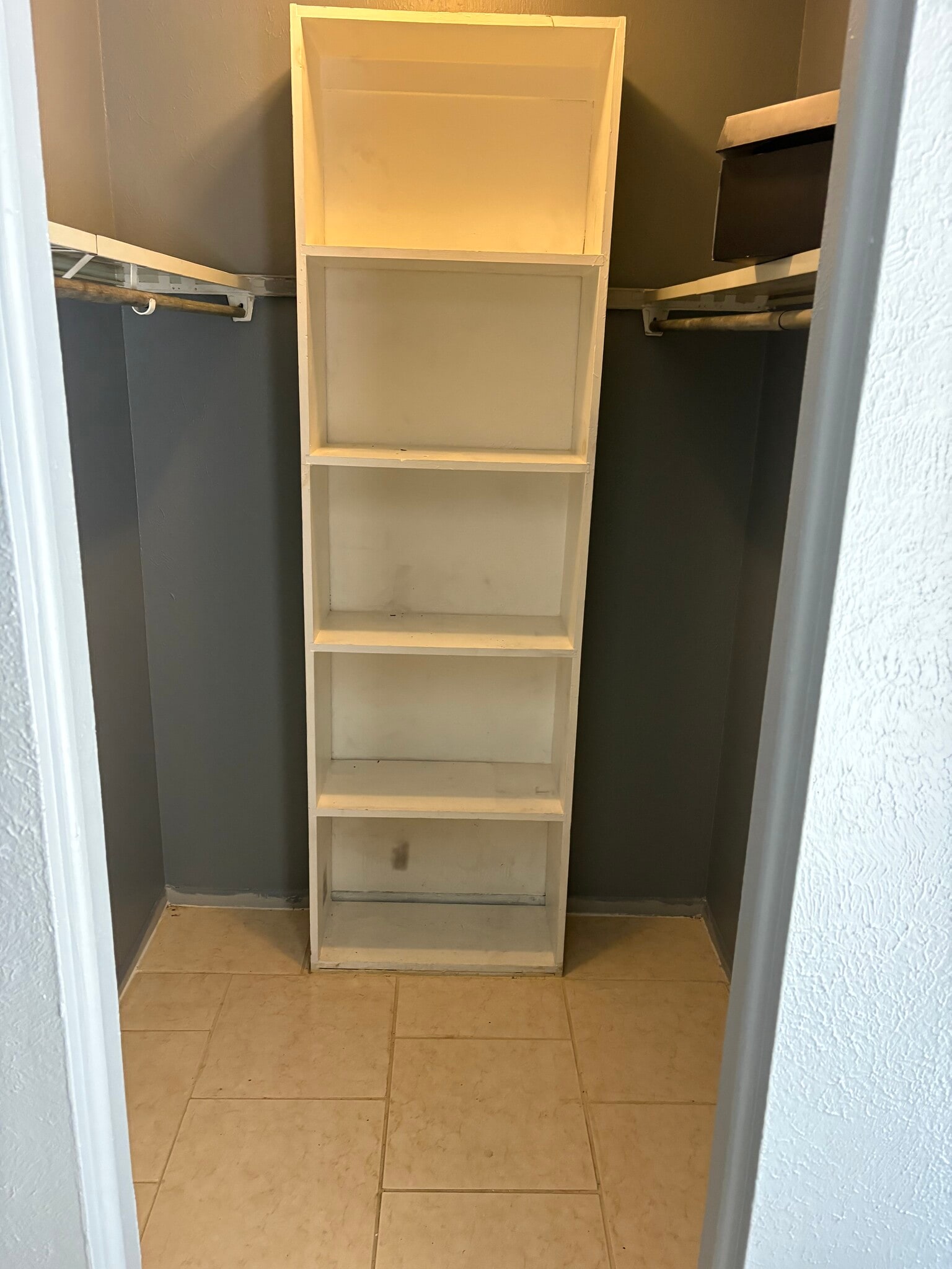 Building Photo - 4020 Billingsgate Rd